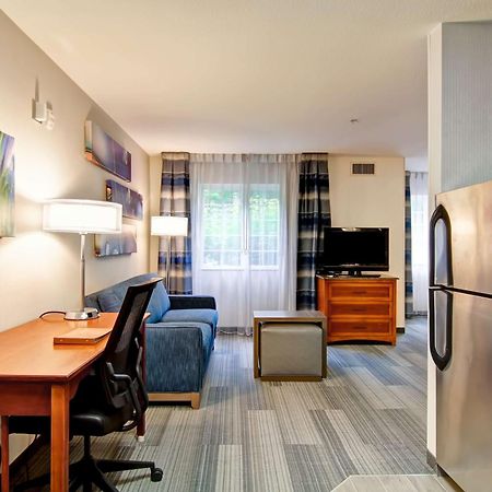 Homewood Suites By Hilton Stratford Bagian luar foto