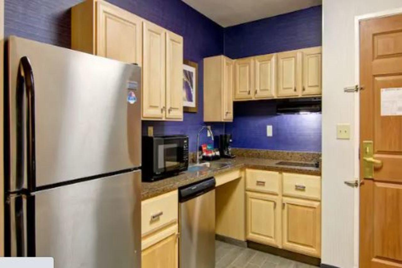 Homewood Suites By Hilton Stratford Bagian luar foto