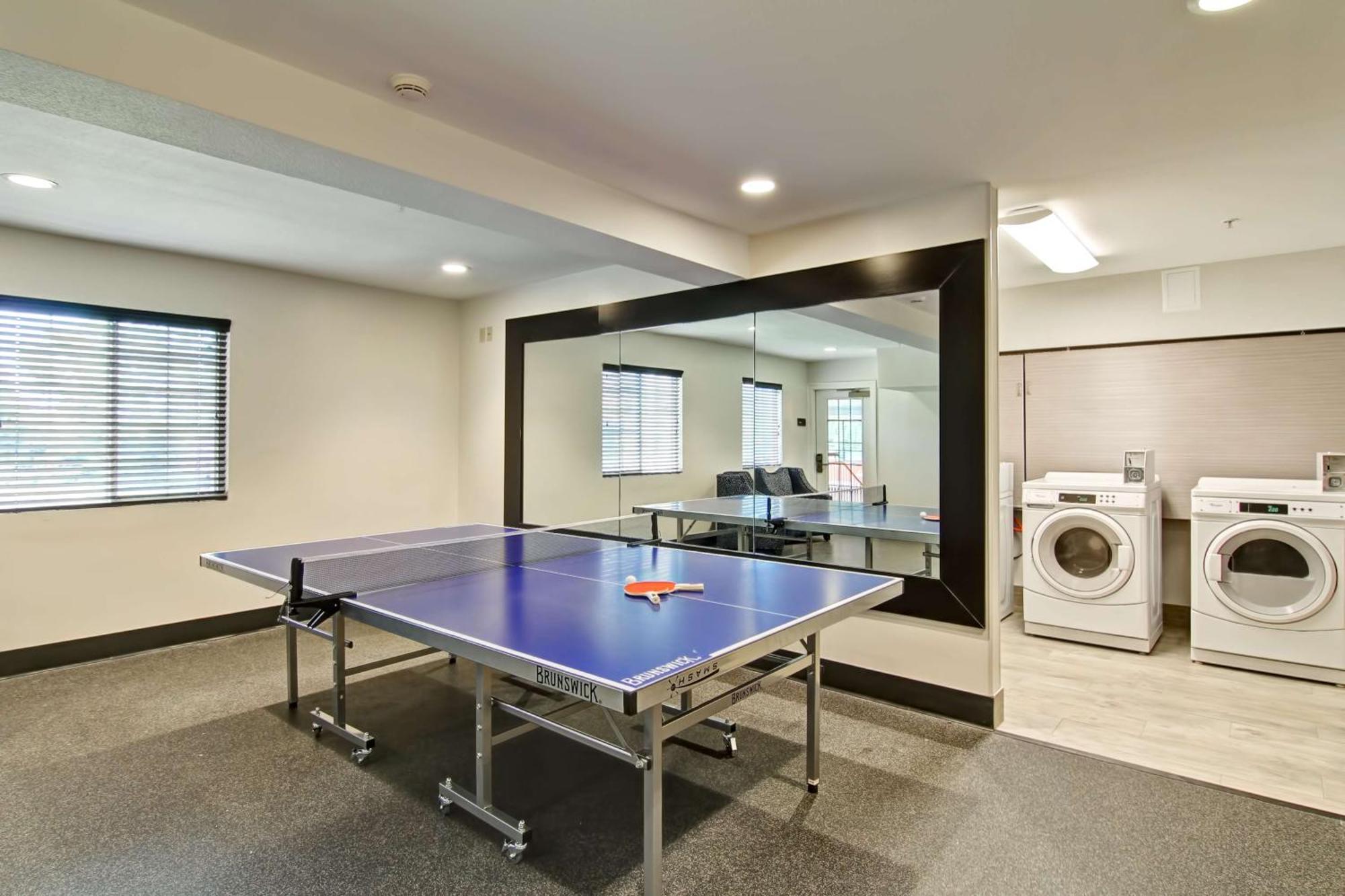 Homewood Suites By Hilton Stratford Bagian luar foto