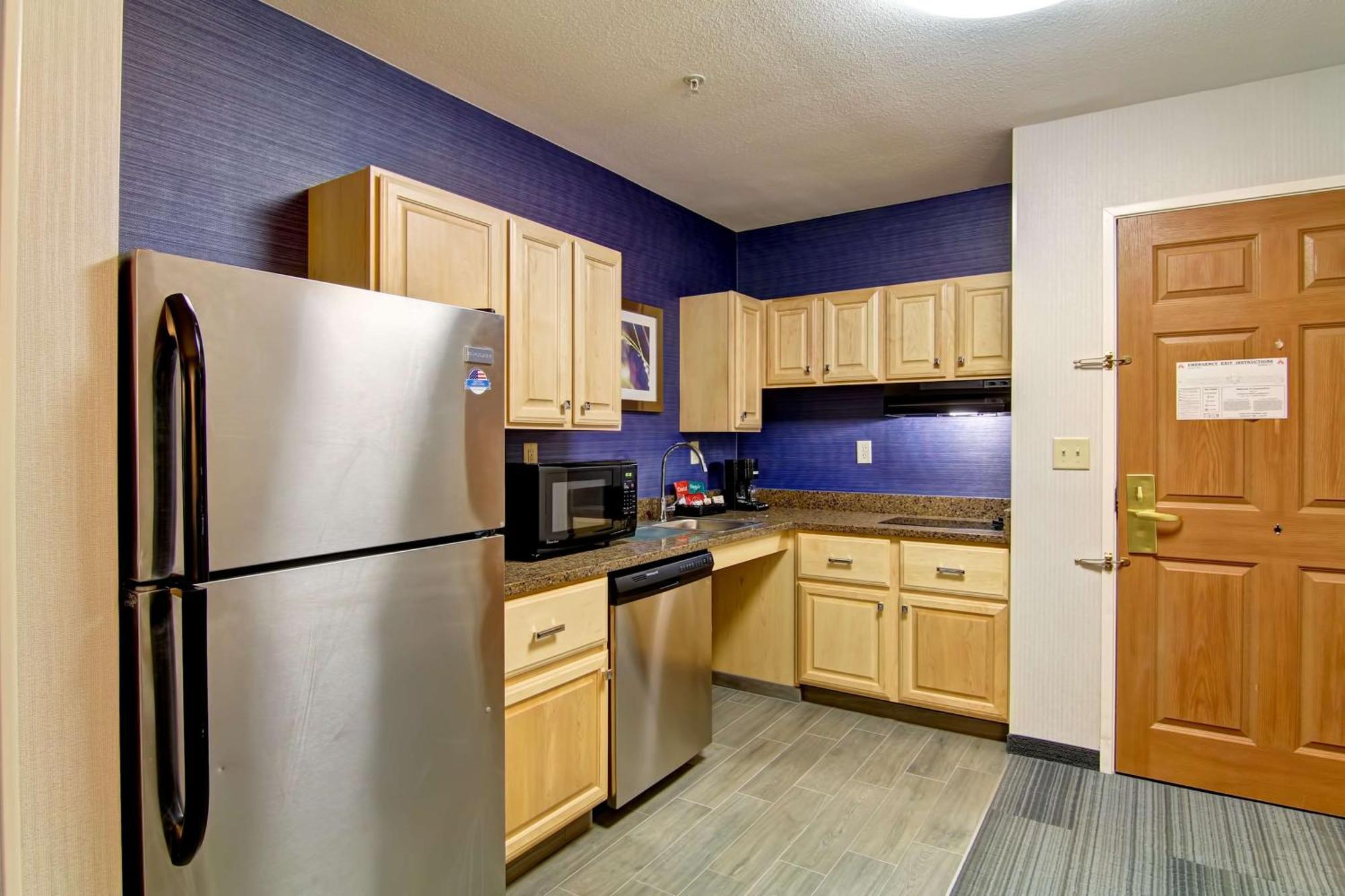 Homewood Suites By Hilton Stratford Bagian luar foto